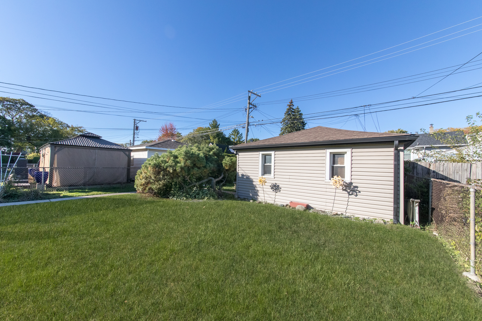 3312 N New England Avenue Property Photo 34