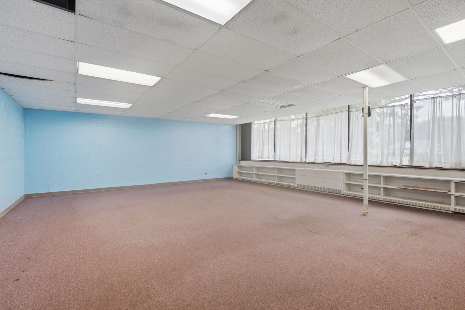 101 N Holloway Street Property Photo 29