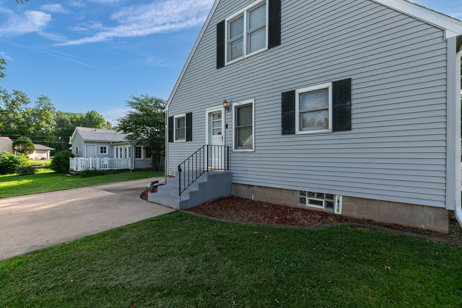 2424 28th Street Property Photo 2