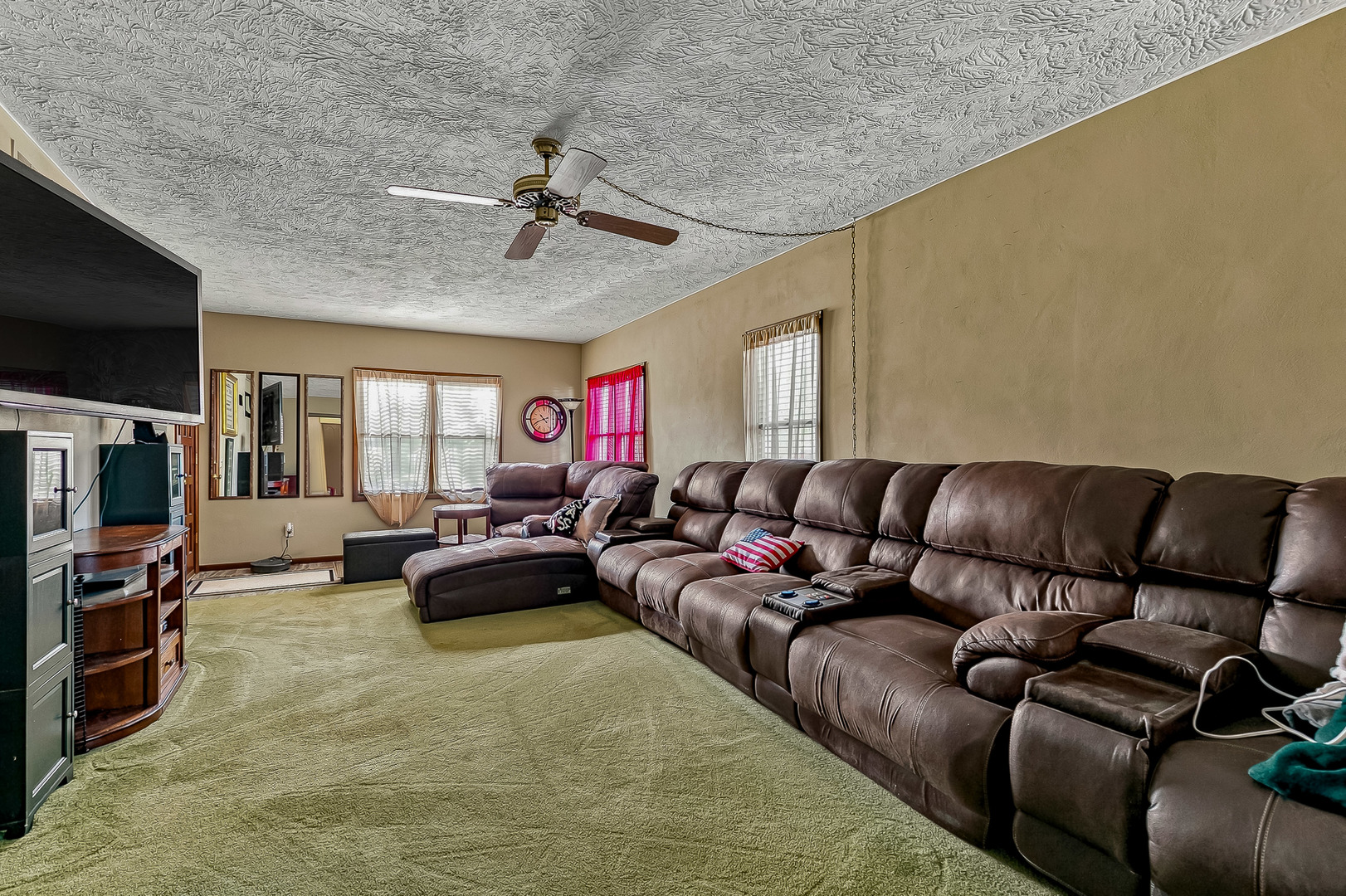 2424 28th Street Property Photo 7