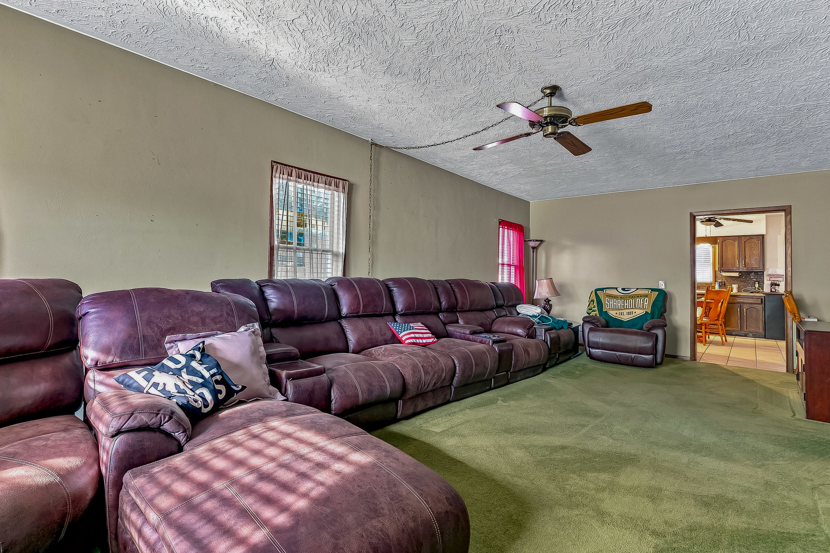 2424 28th Street Property Photo 8
