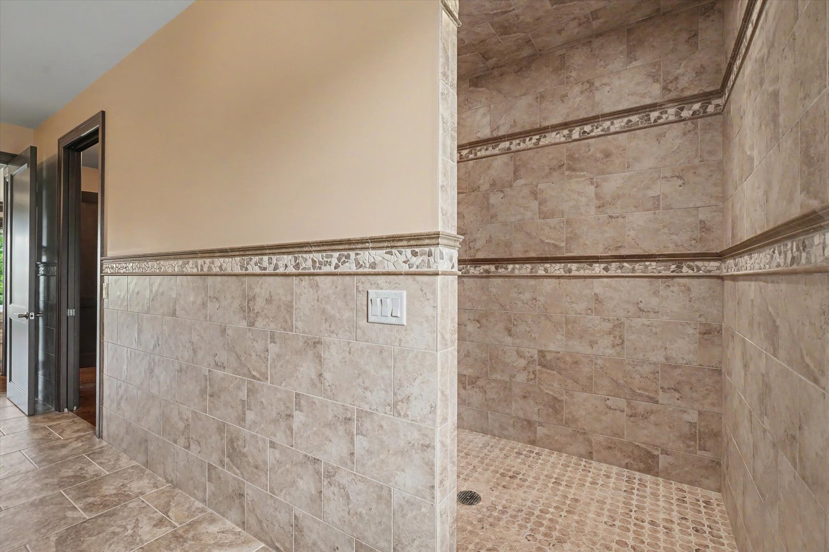 4014 Clubhouse Drive Property Photo 39
