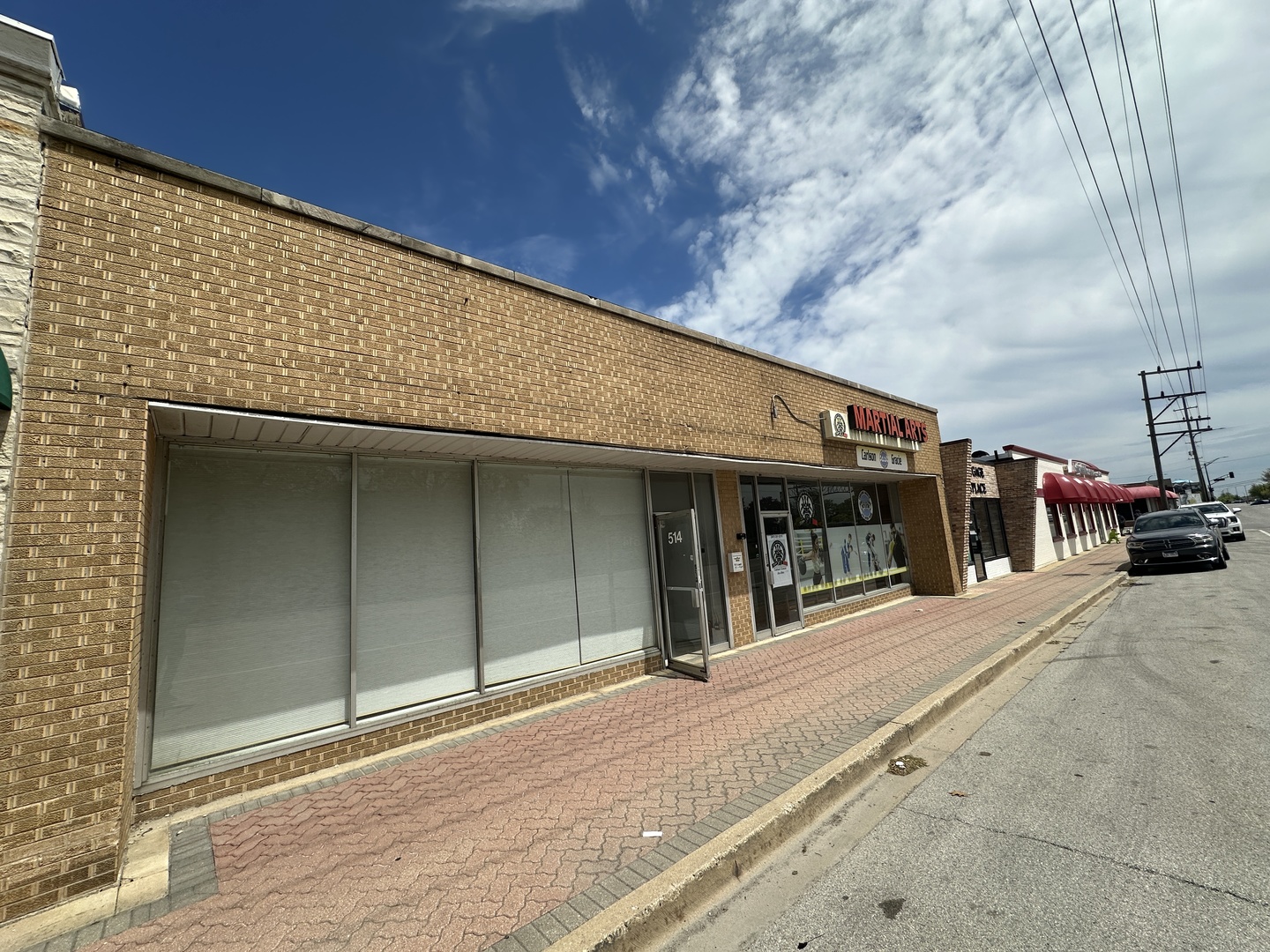 514 W Northwest Highway Property Photo 1