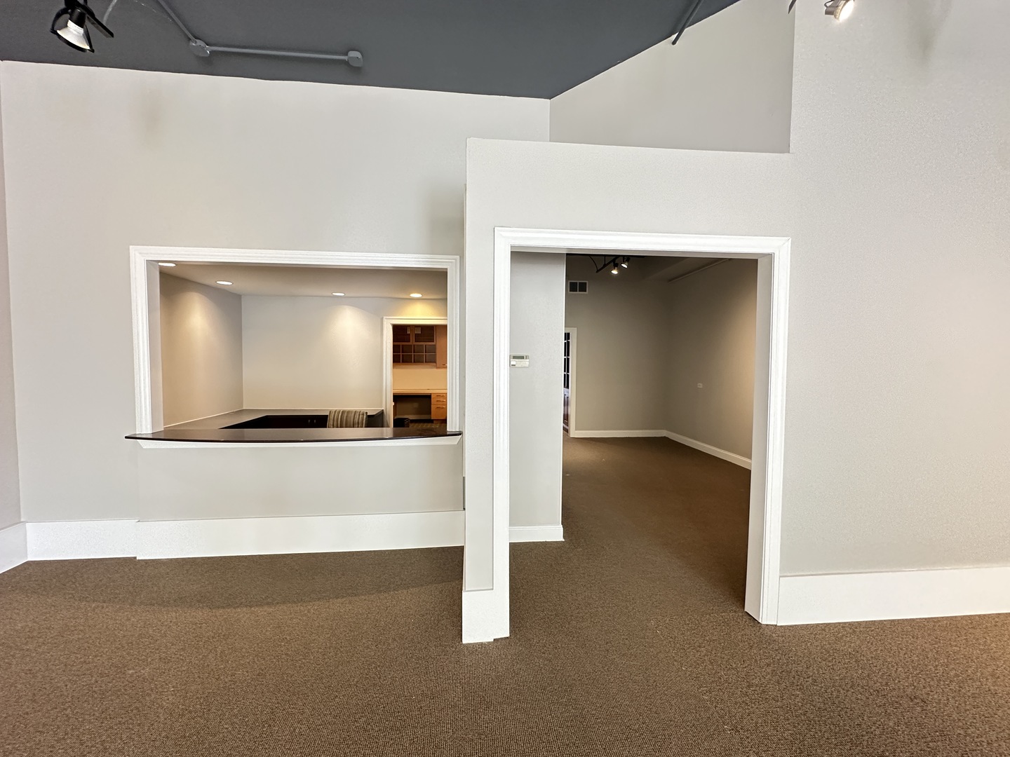 514 W Northwest Highway Property Photo 4