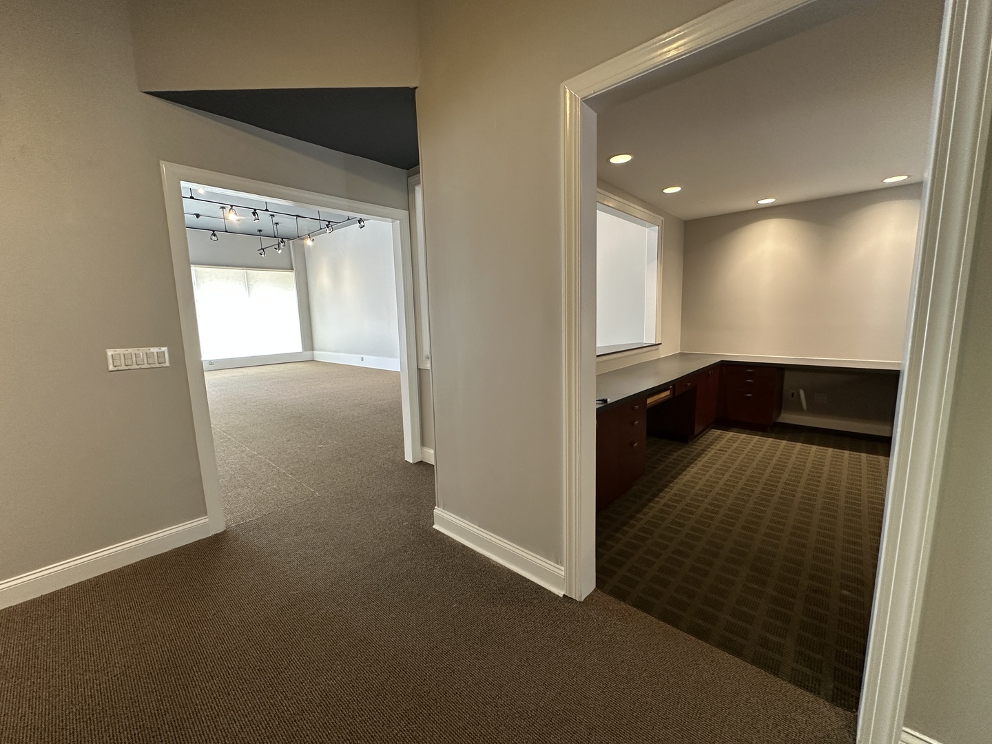 514 W Northwest Highway Property Photo 6