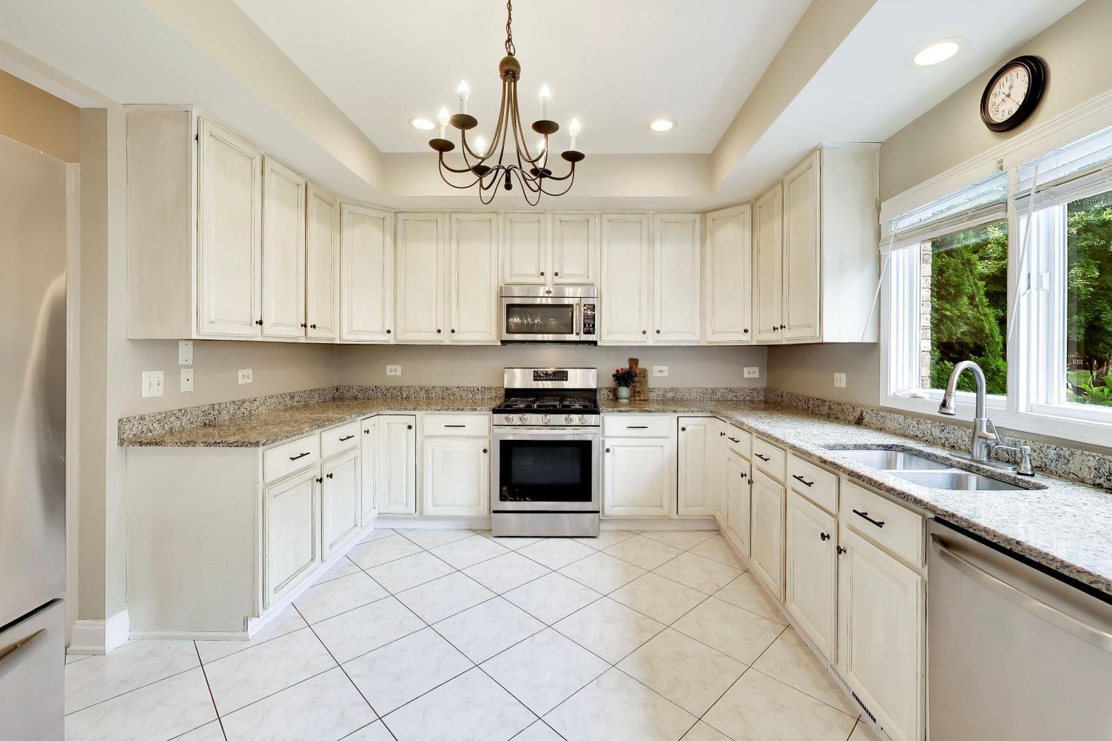 1110 Blue Heron Way Property Photo 11