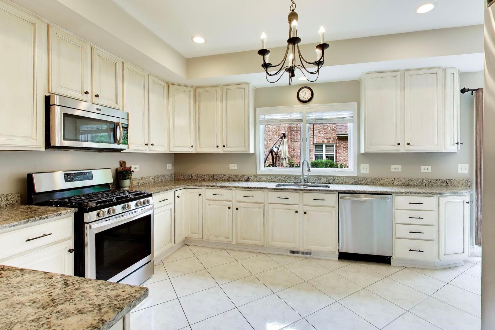 1110 Blue Heron Way Property Photo 12