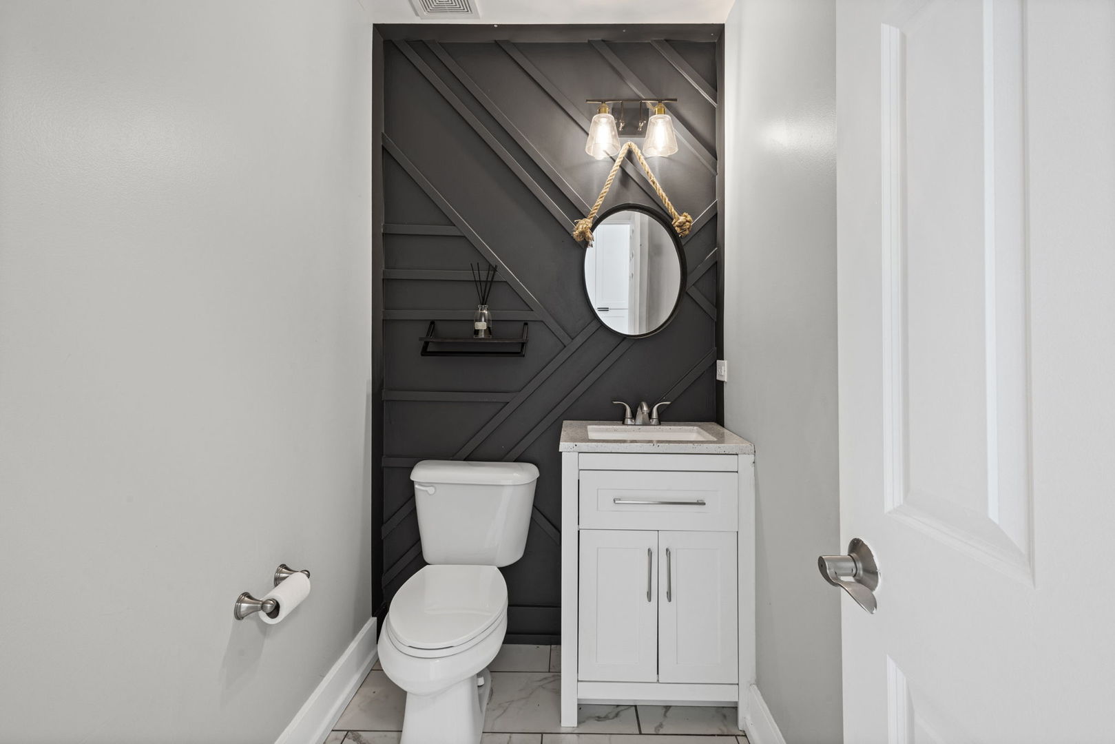 5117 Woodmere Court Property Photo 11