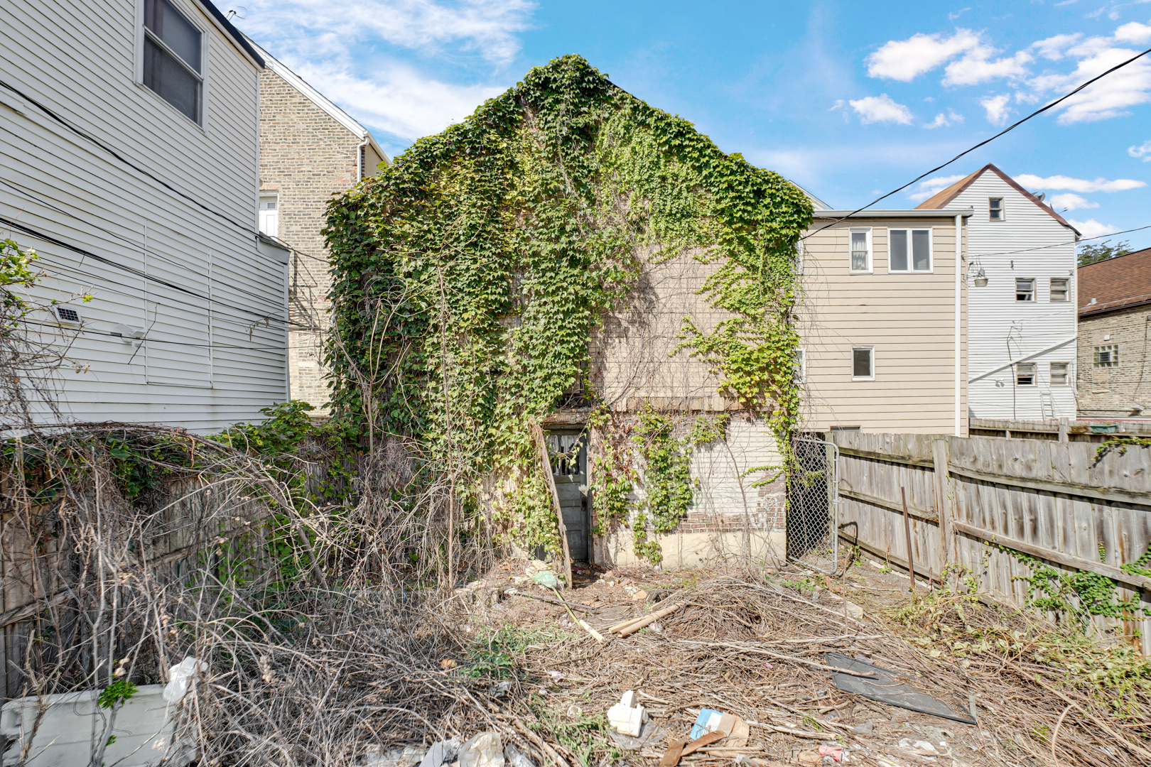2041 W 22nd Place Property Photo 17
