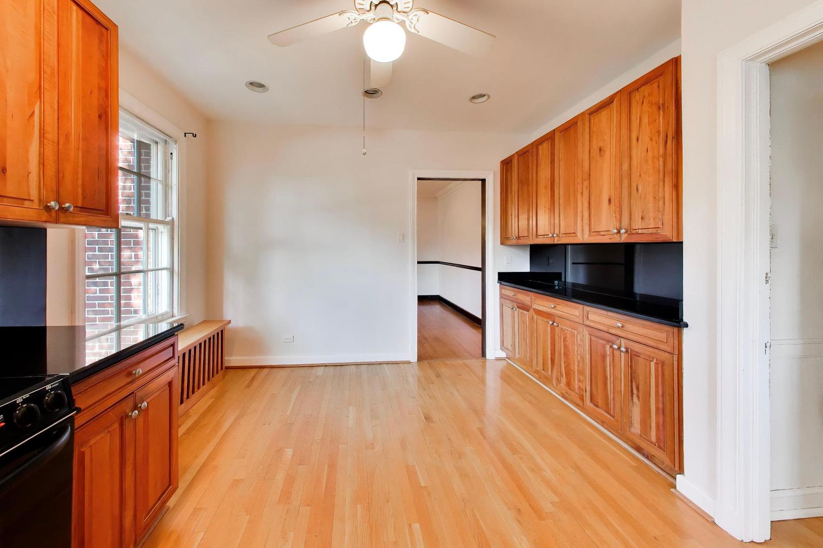 6933 N Oriole Avenue Property Photo 12