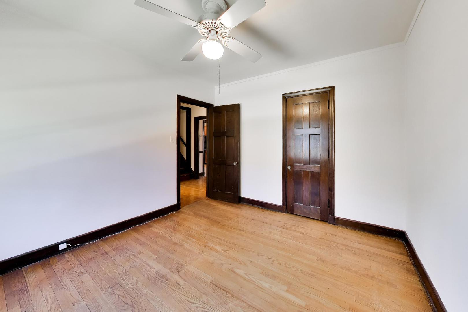 6933 N Oriole Avenue Property Photo 17