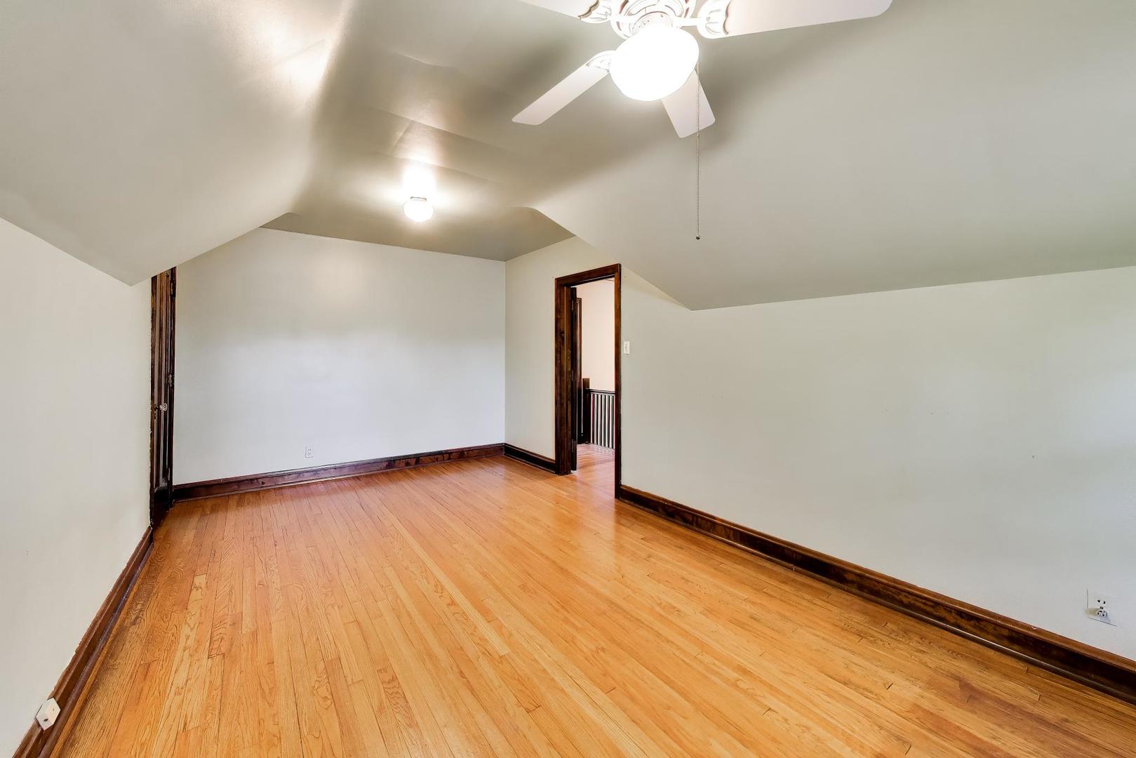 6933 N Oriole Avenue Property Photo 23