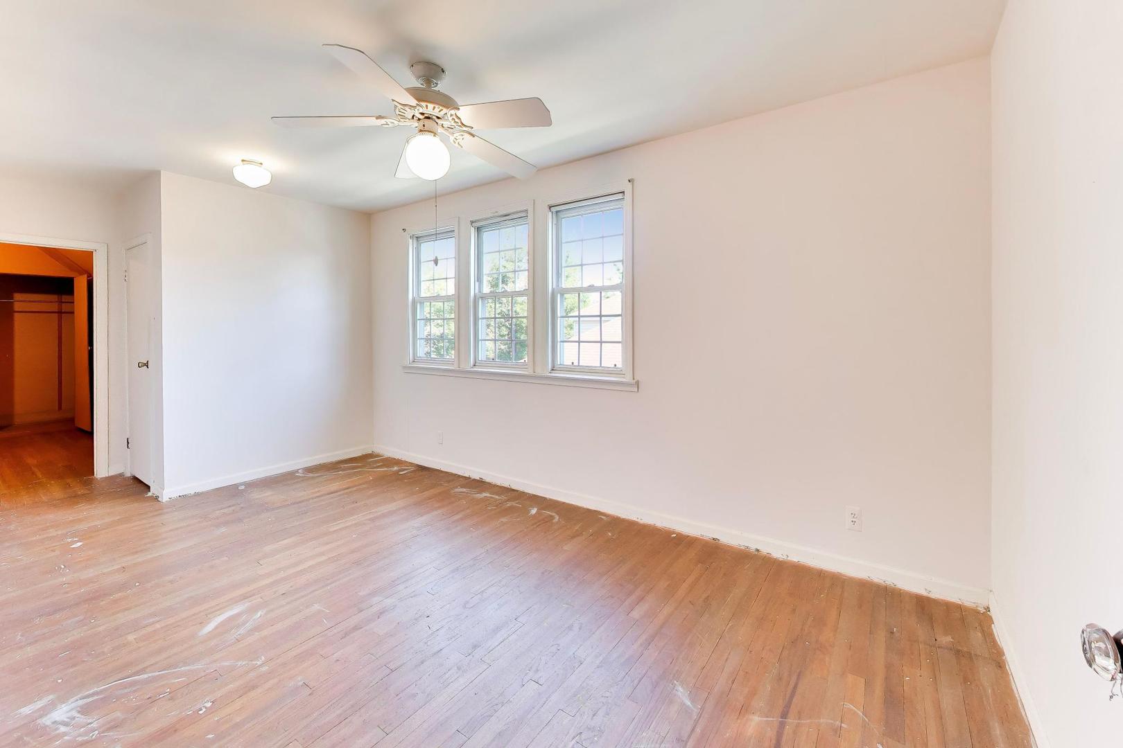 6933 N Oriole Avenue Property Photo 24