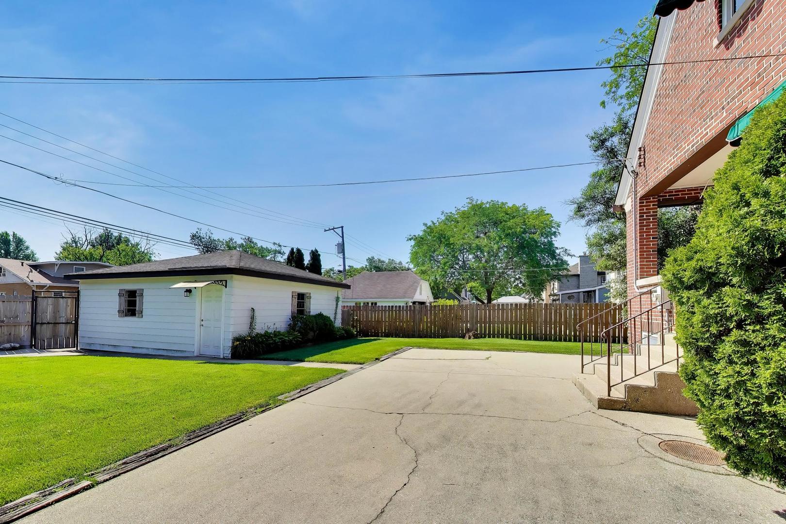 6933 N Oriole Avenue Property Photo 37