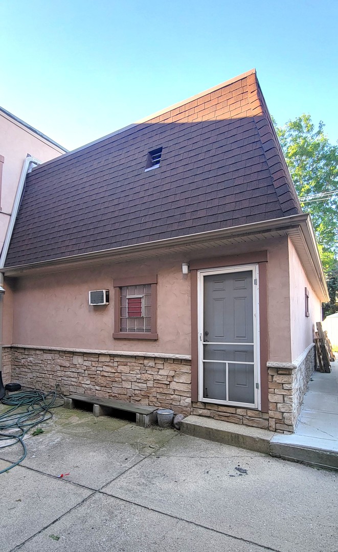 9431 Ogden Avenue Property Photo 3