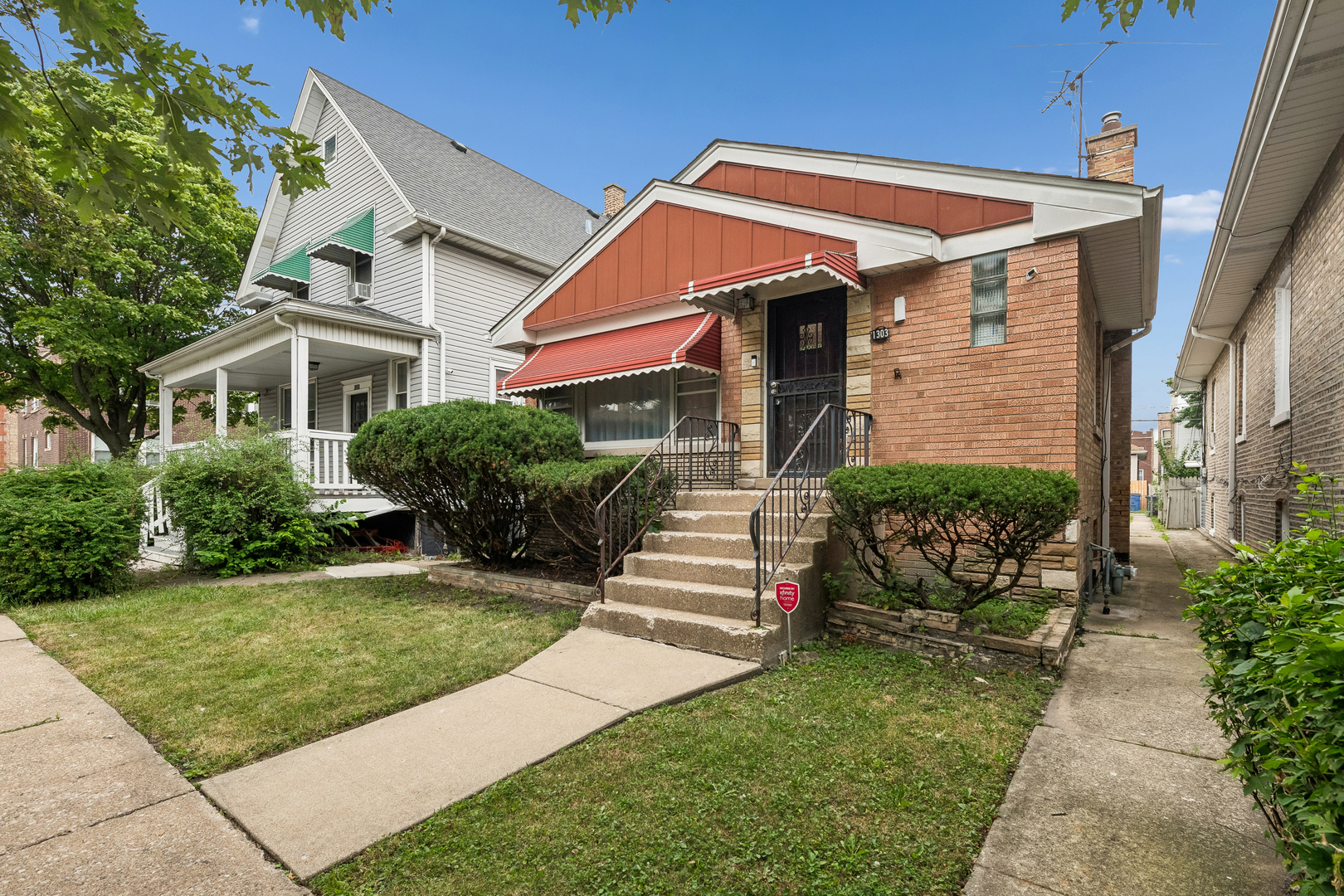 1303 S 59th Avenue Property Photo 1