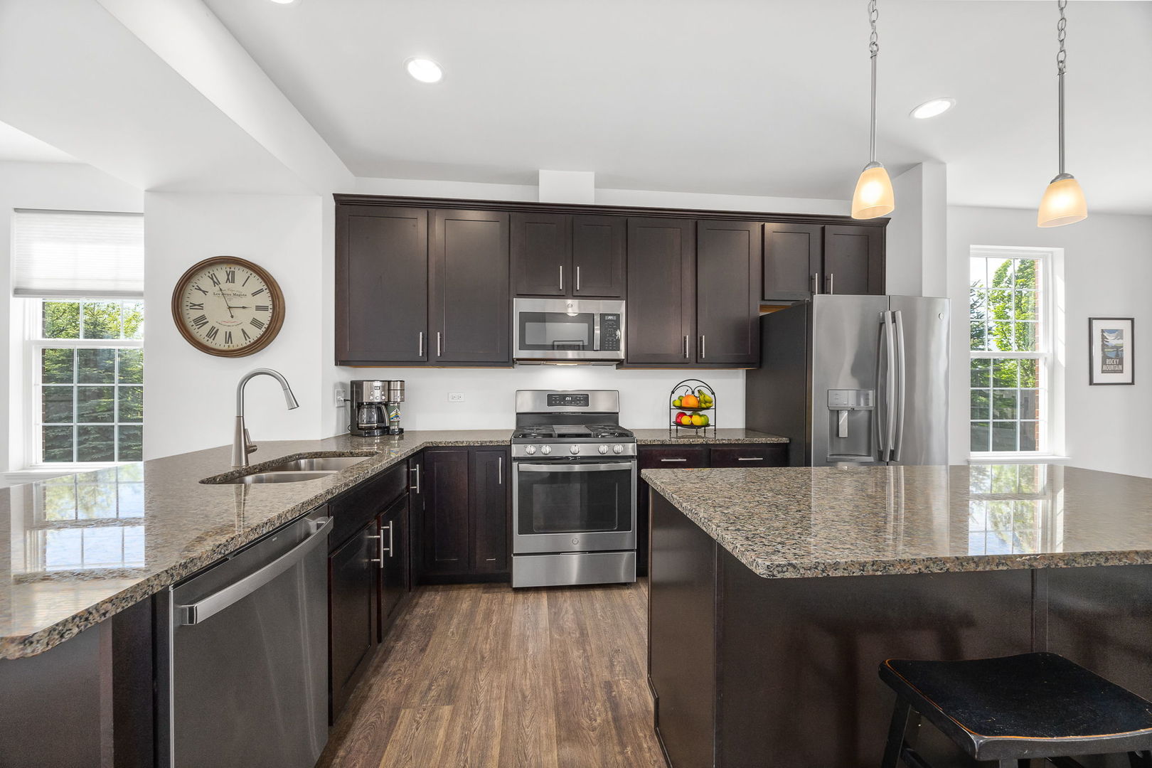 4467 Monroe Court Property Photo 8