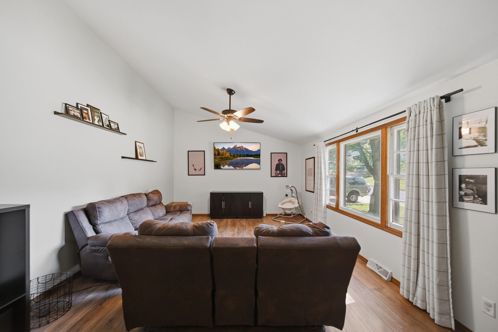 1104 Elm Place Property Photo 6