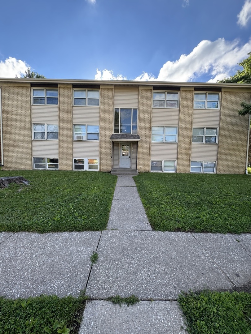 1911 16TH Street 2 Property Photo 1