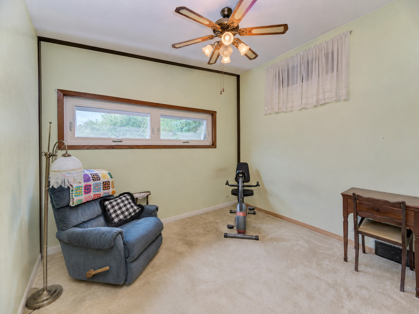 508 S Charleton Street Property Photo 18