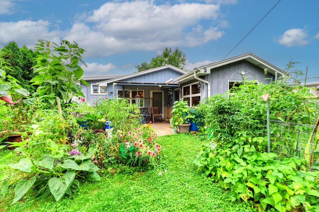 508 S Charleton Street Property Photo 20