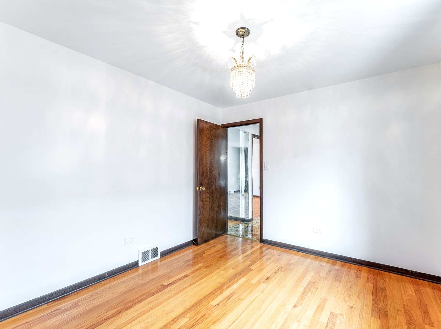 6102 W 64th Street Property Photo 6
