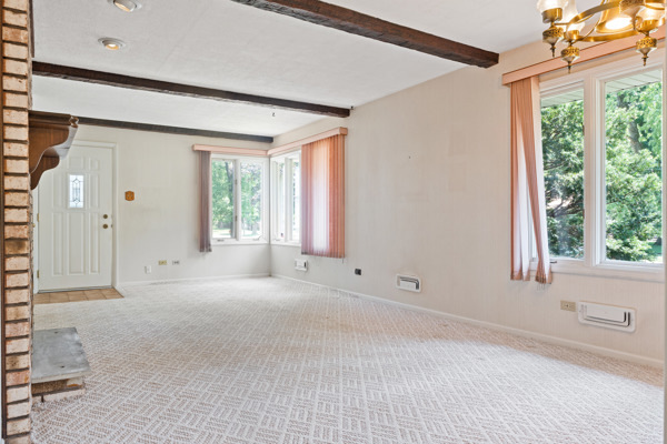 99 Indianwood Drive Property Photo 4