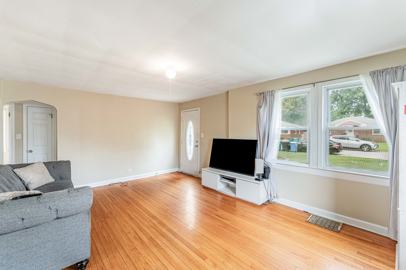 409 Englewood Avenue Property Photo 5