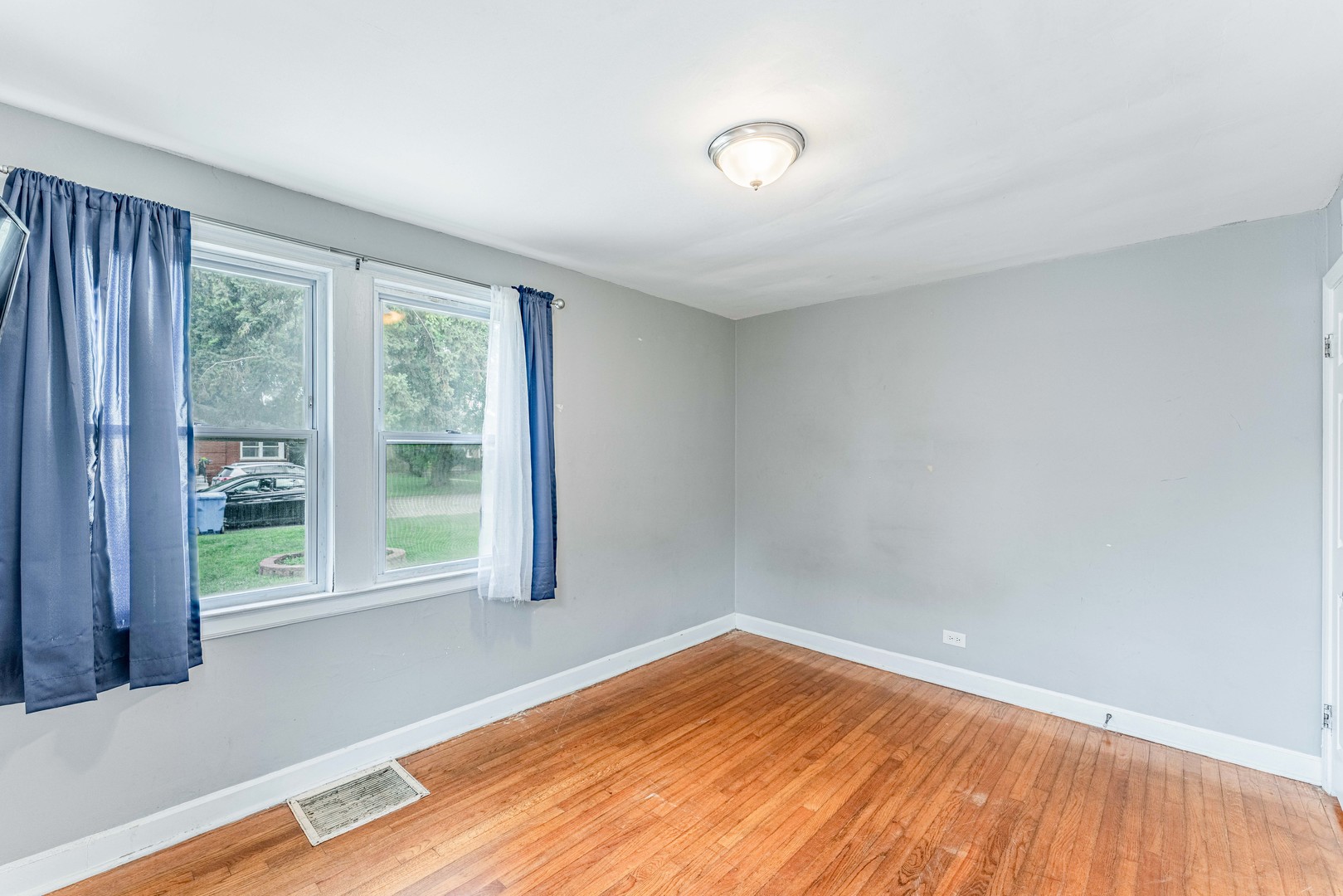 409 Englewood Avenue Property Photo 12