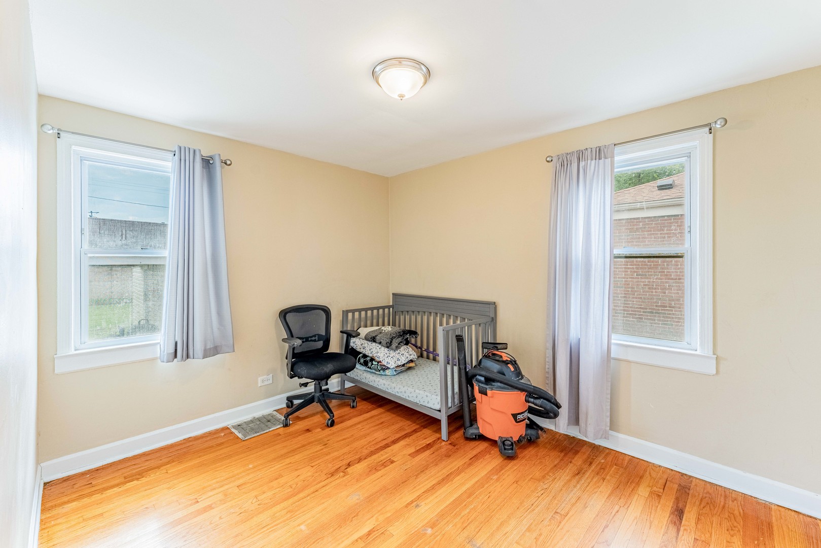 409 Englewood Avenue Property Photo 13