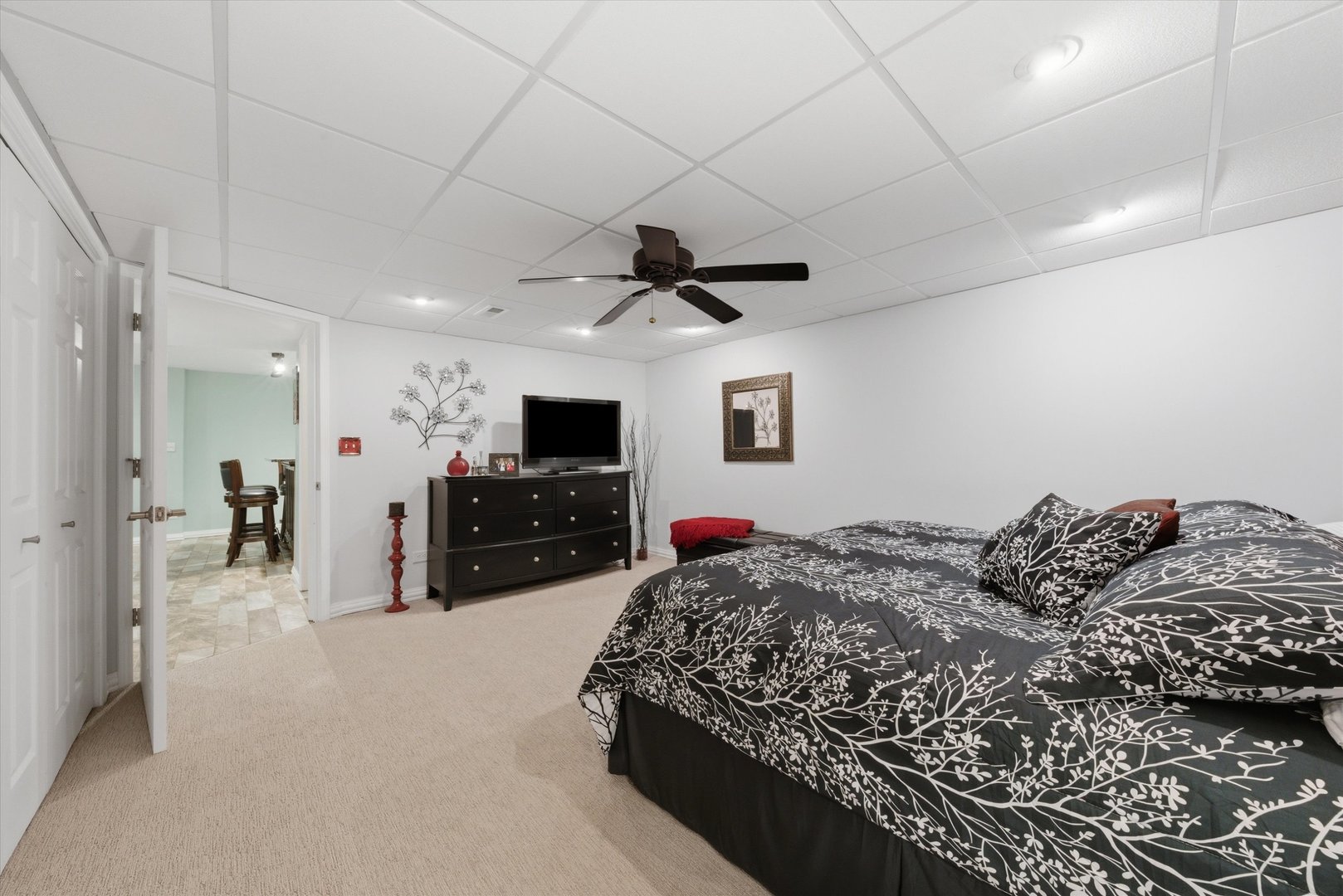 18754 Crystal Creek Drive Property Photo 33