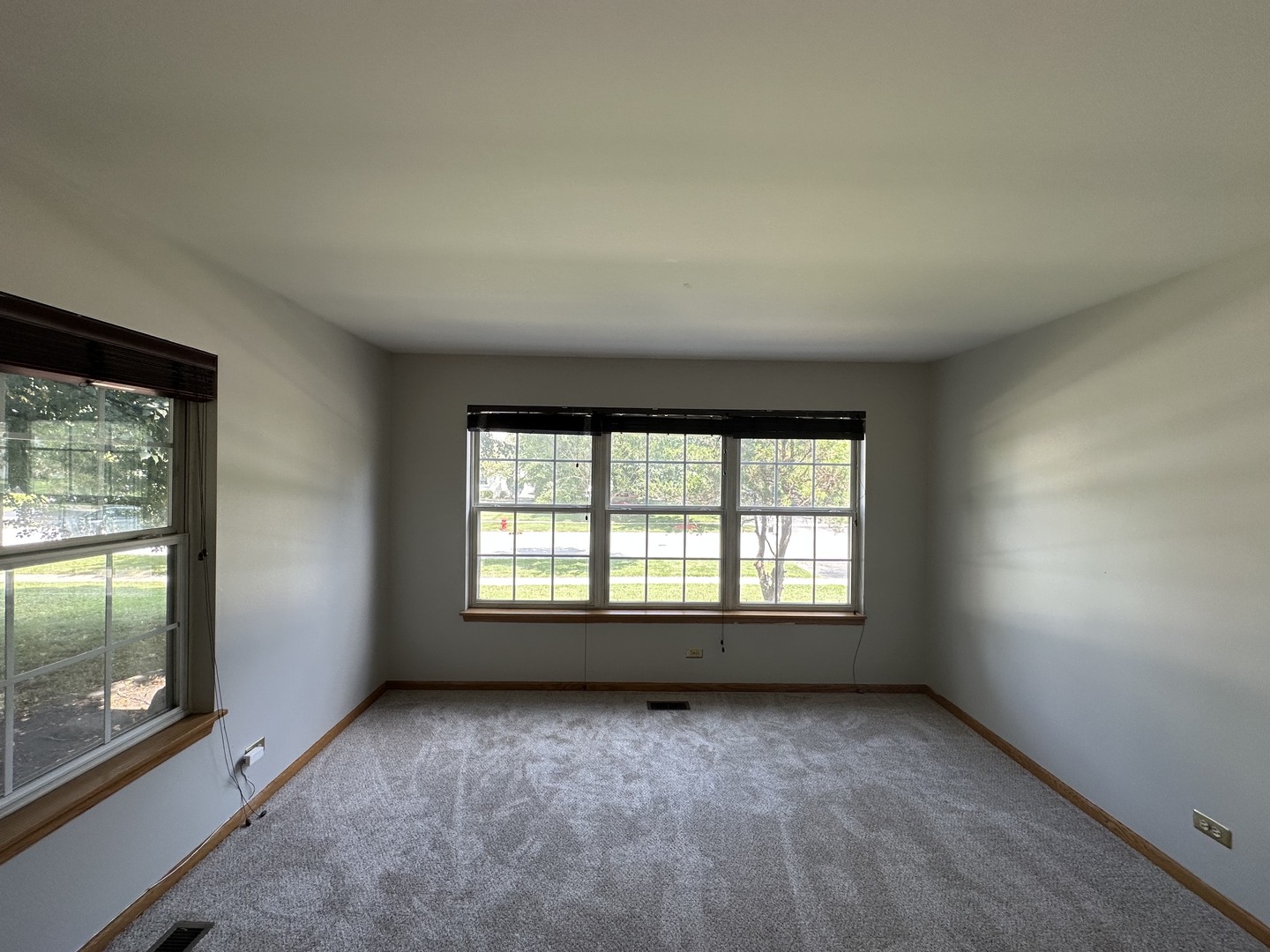 285 Shipland Drive Property Photo 3