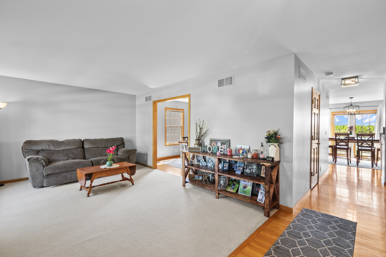 531 Meadow Lane Property Photo 4