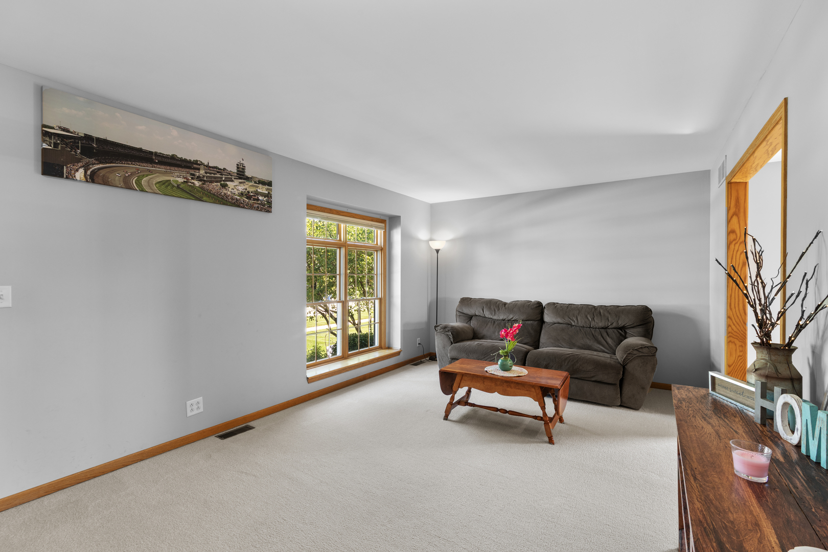 531 Meadow Lane Property Photo 6