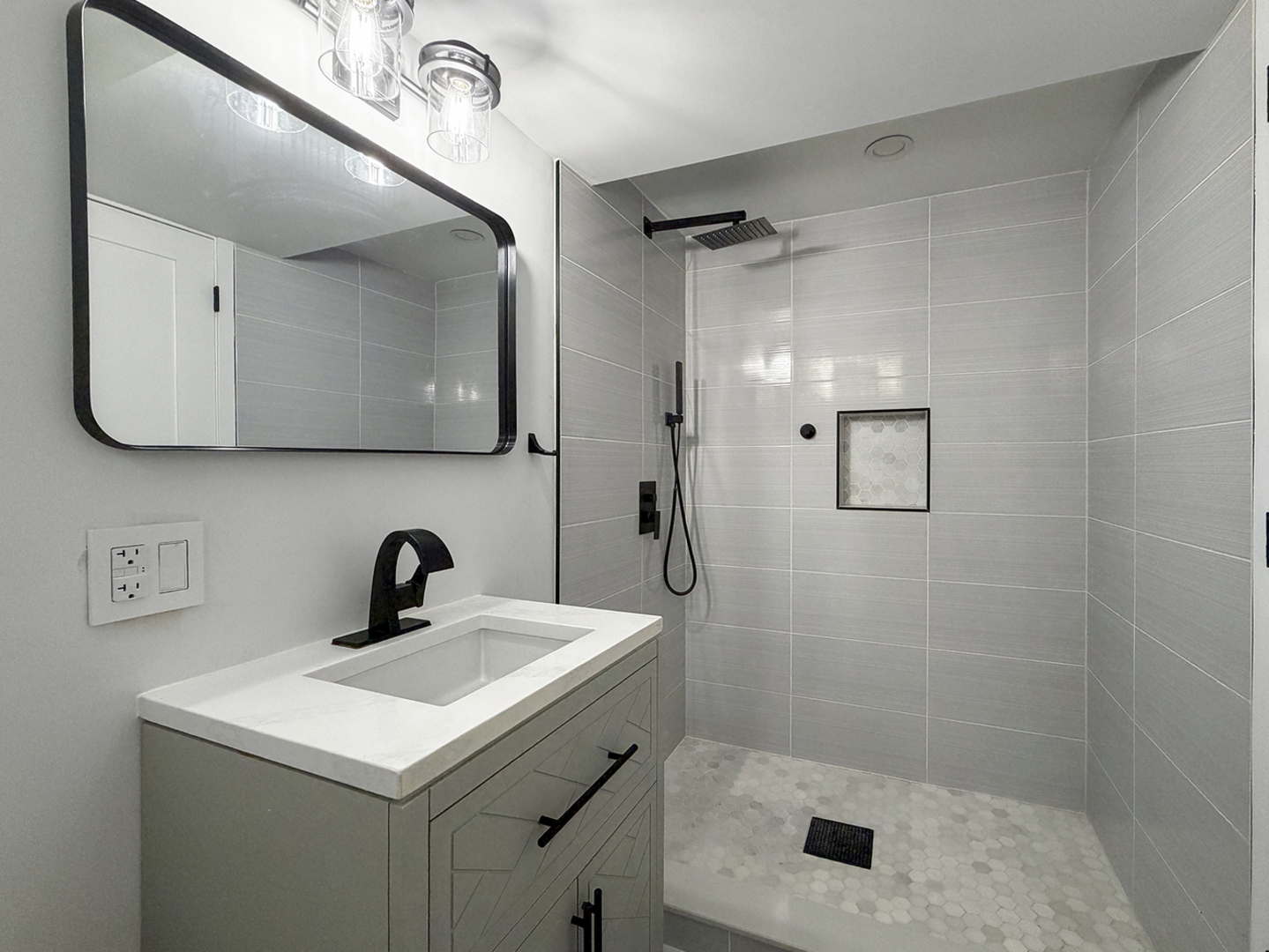 8820 N Elmore Street Property Photo 27