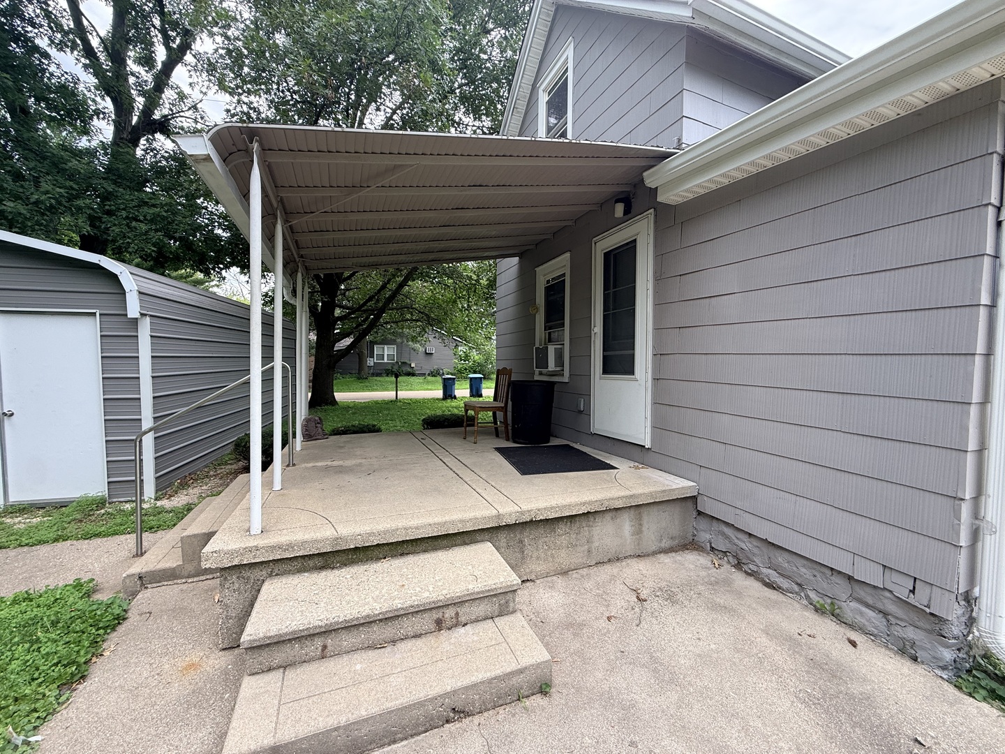 1 E Main Street Property Photo 5
