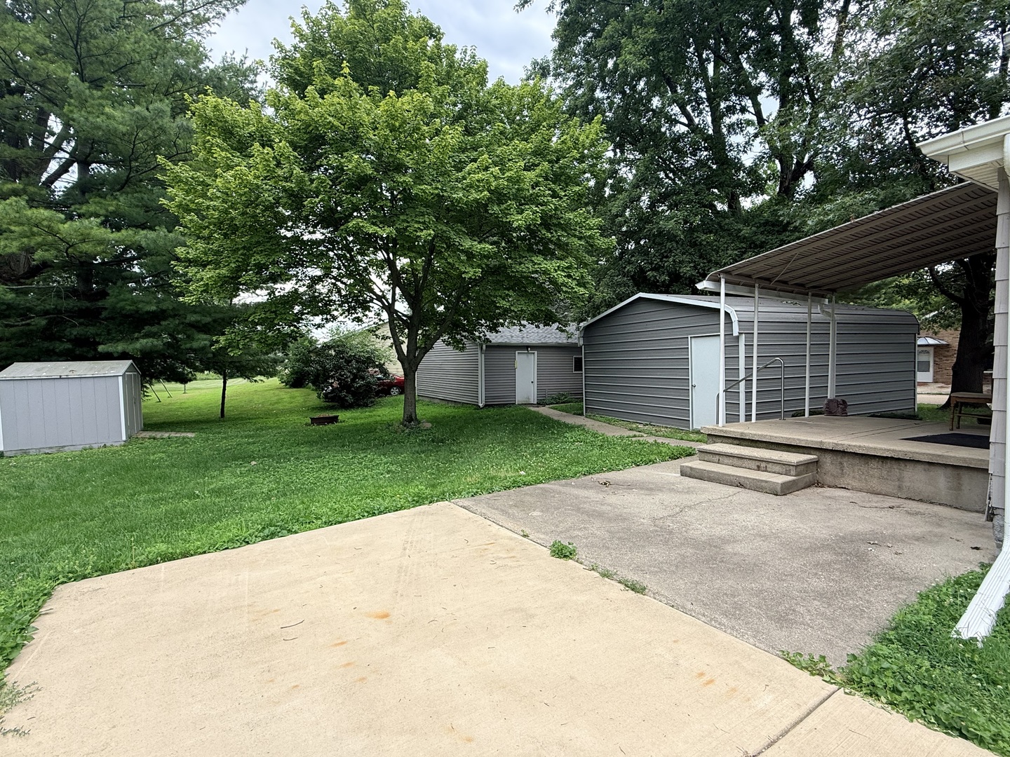 1 E Main Street Property Photo 6