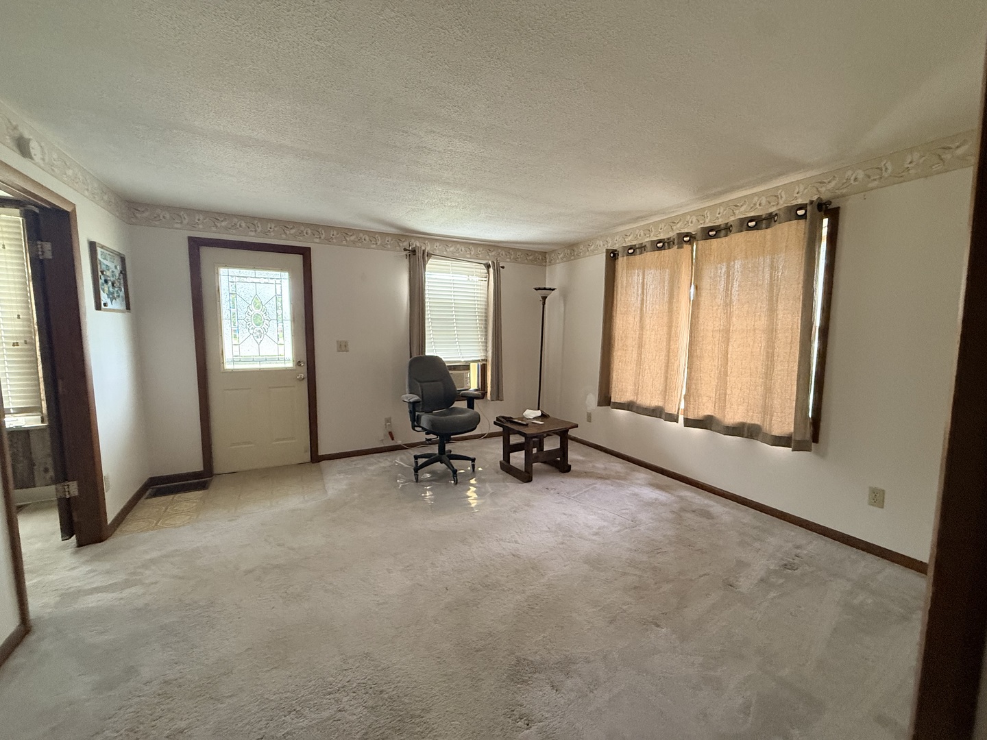 1 E Main Street Property Photo 11