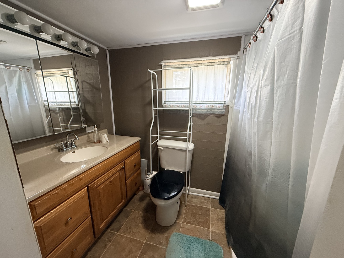 1 E Main Street Property Photo 14