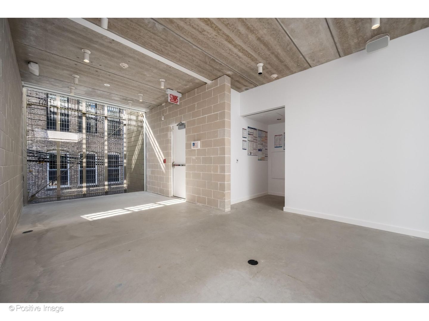 1704 N Damen Avenue Property Photo 11