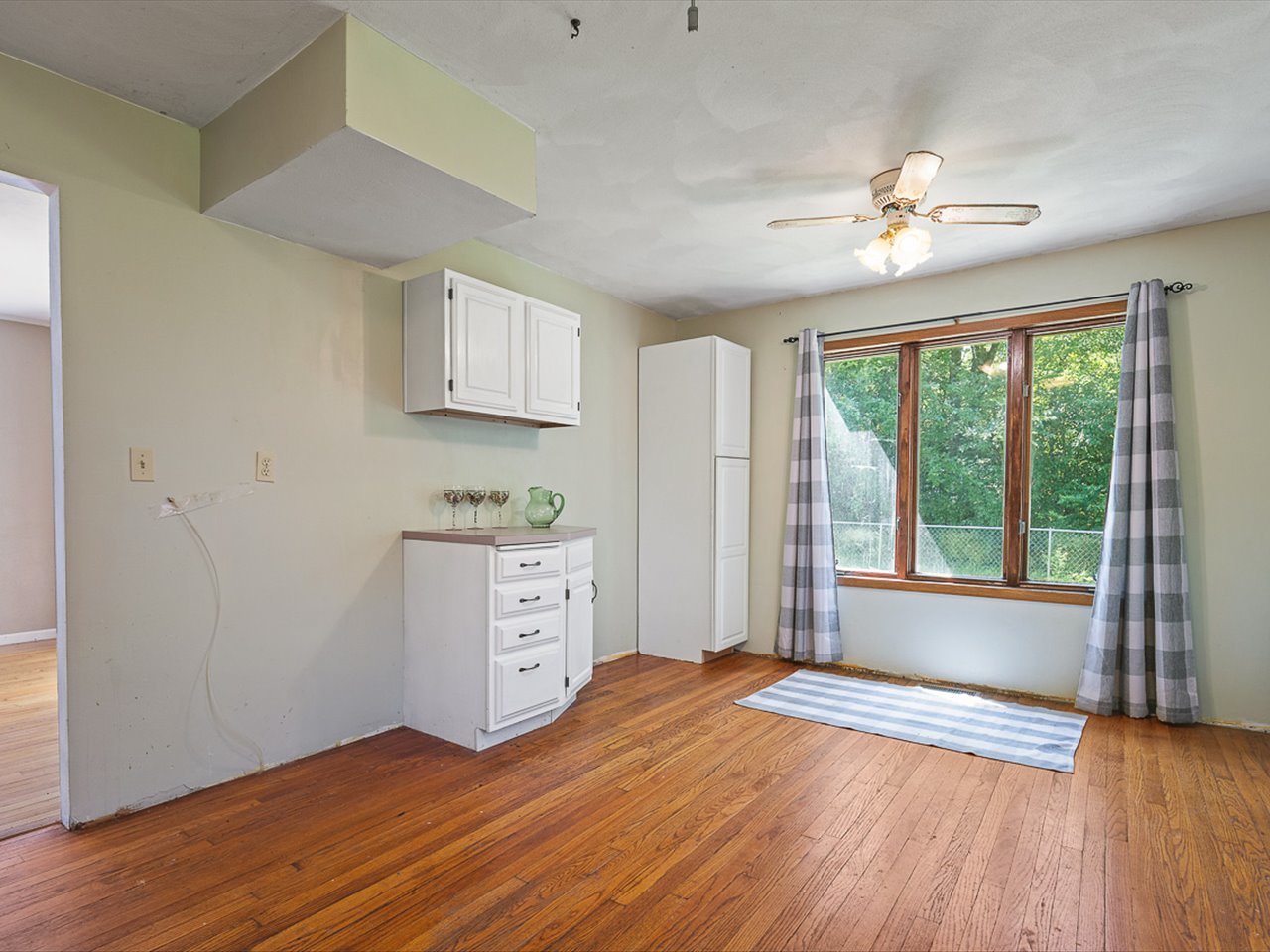 3637 Baxter Road Property Photo 12