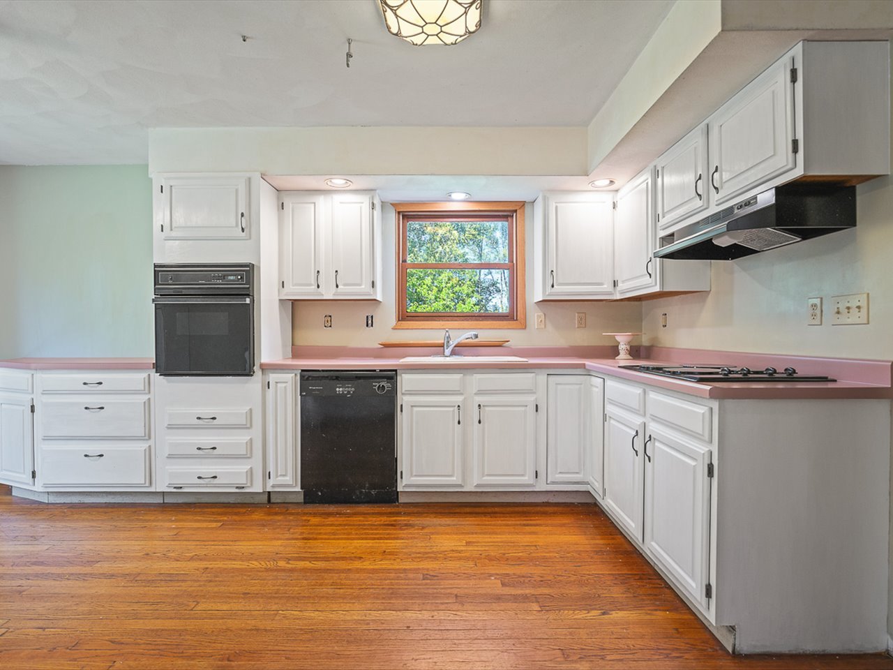 3637 Baxter Road Property Photo 14