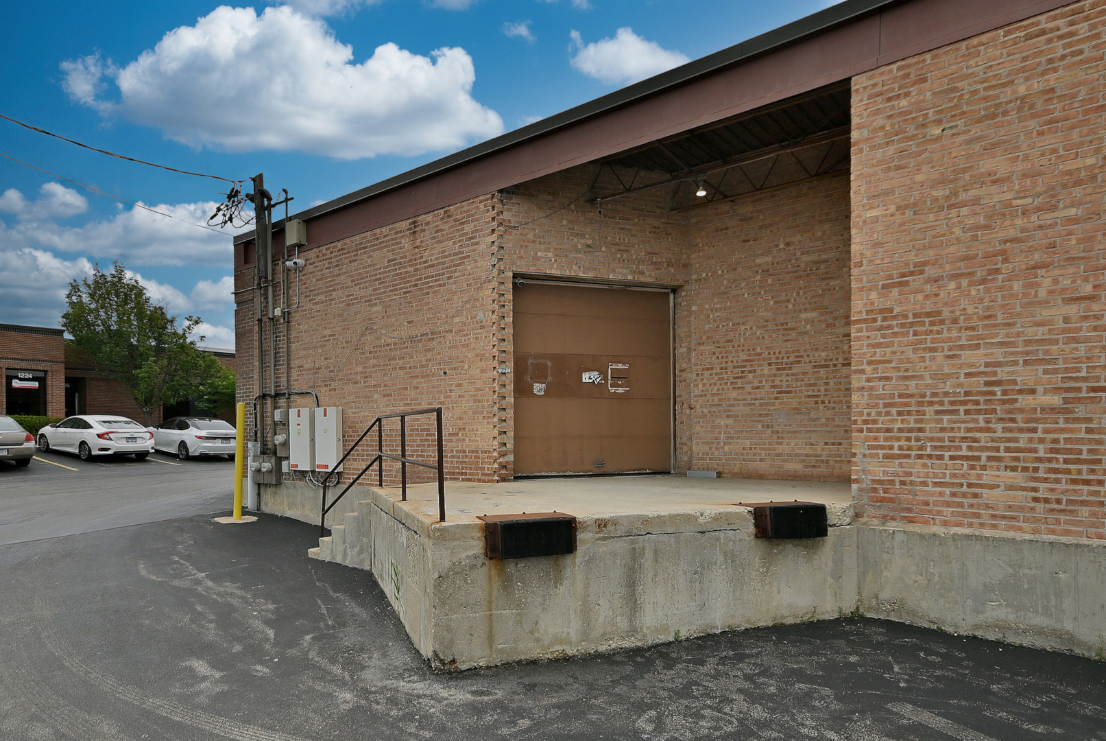1222 Remington Road Property Photo 5