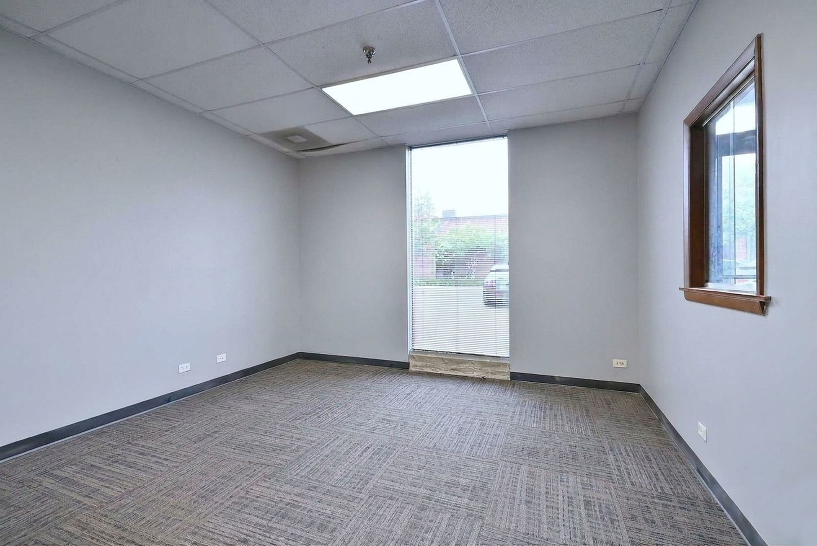 1222 Remington Road Property Photo 10