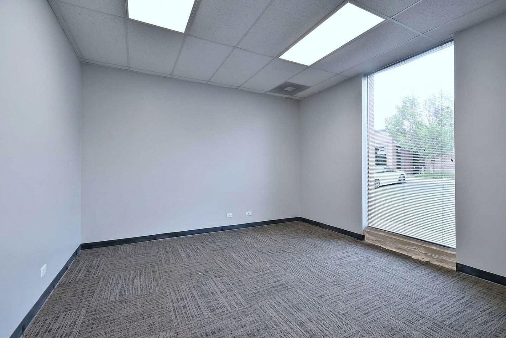 1222 Remington Road Property Photo 12