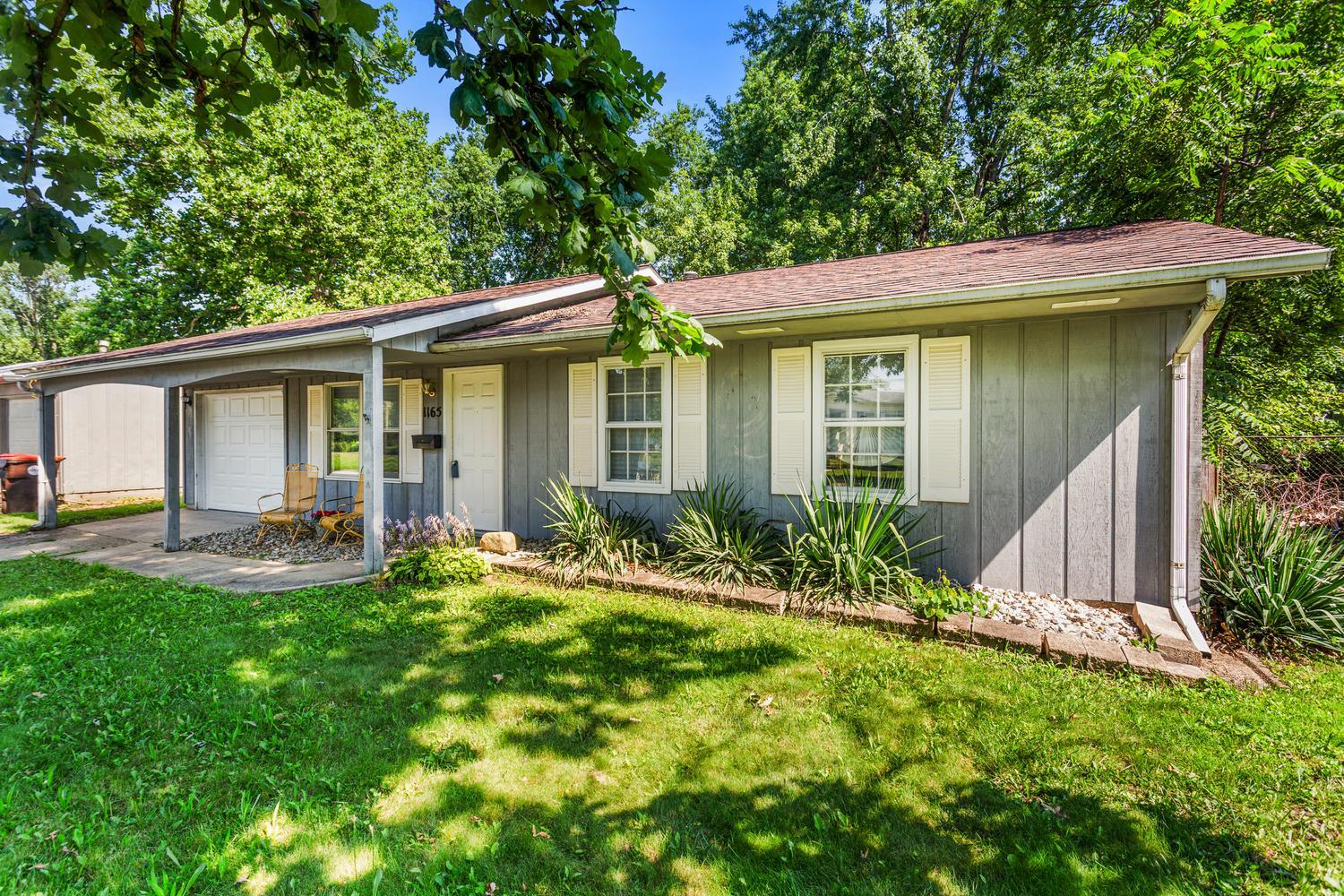 1165 Clark Street Property Photo 2