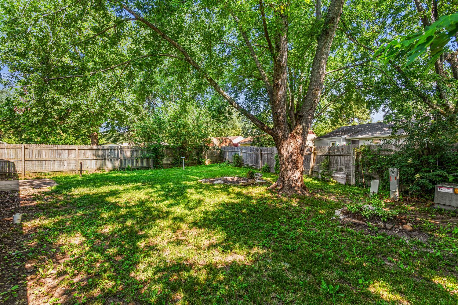 1165 Clark Street Property Photo 7
