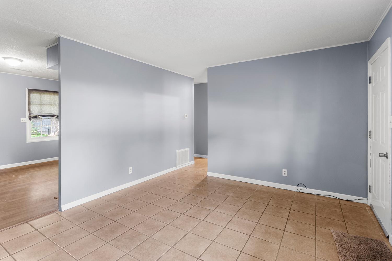 1165 Clark Street Property Photo 9