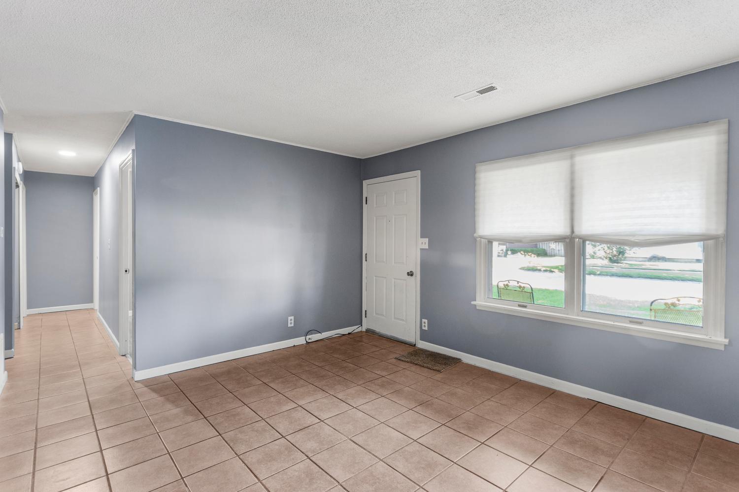 1165 Clark Street Property Photo 10