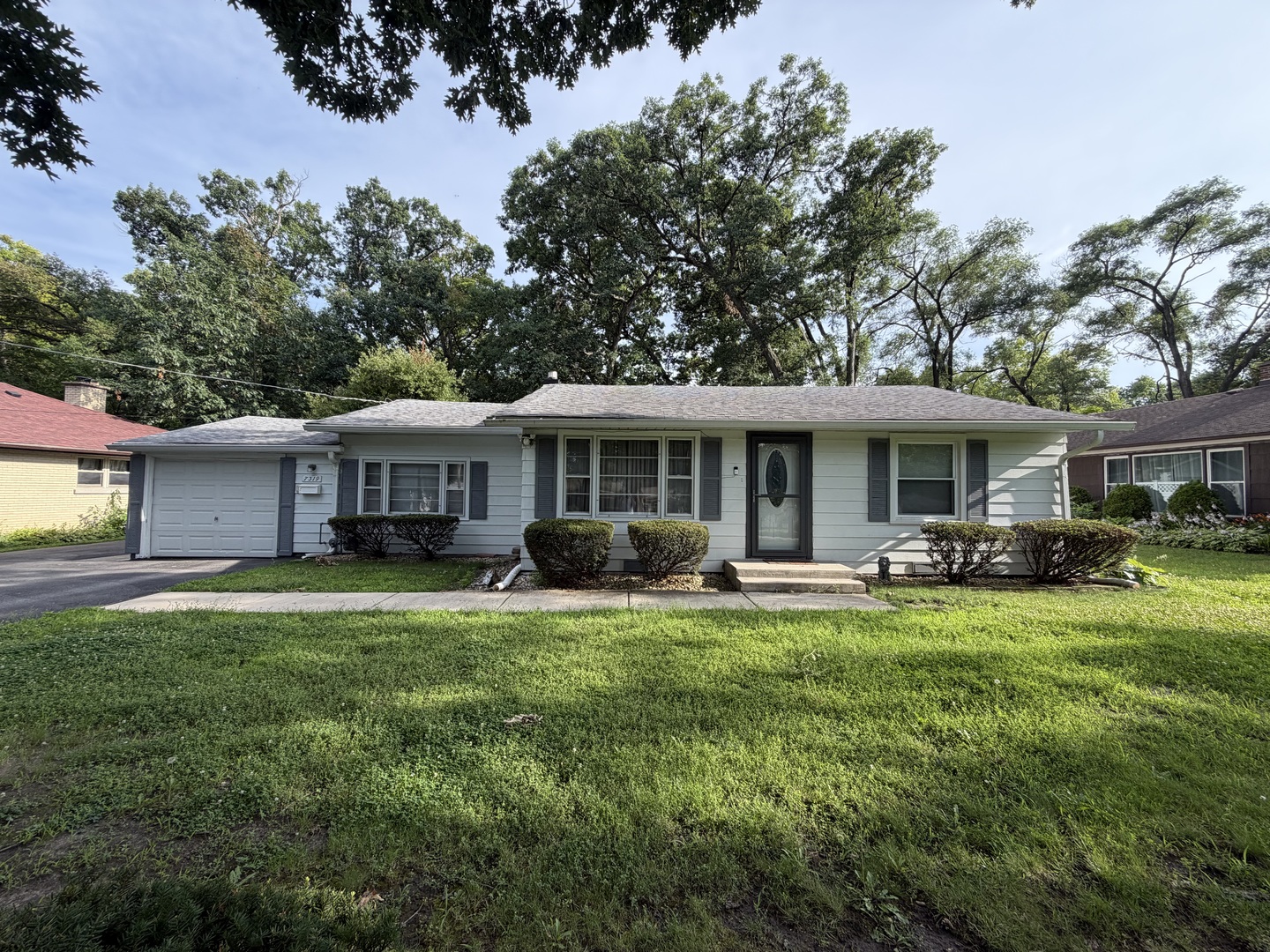 7319 W 109th Place Property Photo 1